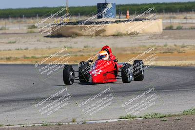 media/Jun-04-2022-CalClub SCCA (Sat) [[1984f7cb40]]/Group 3/Qualifying (Sweeper)/